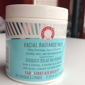 First Aid Beauty Facial Radiance Pads